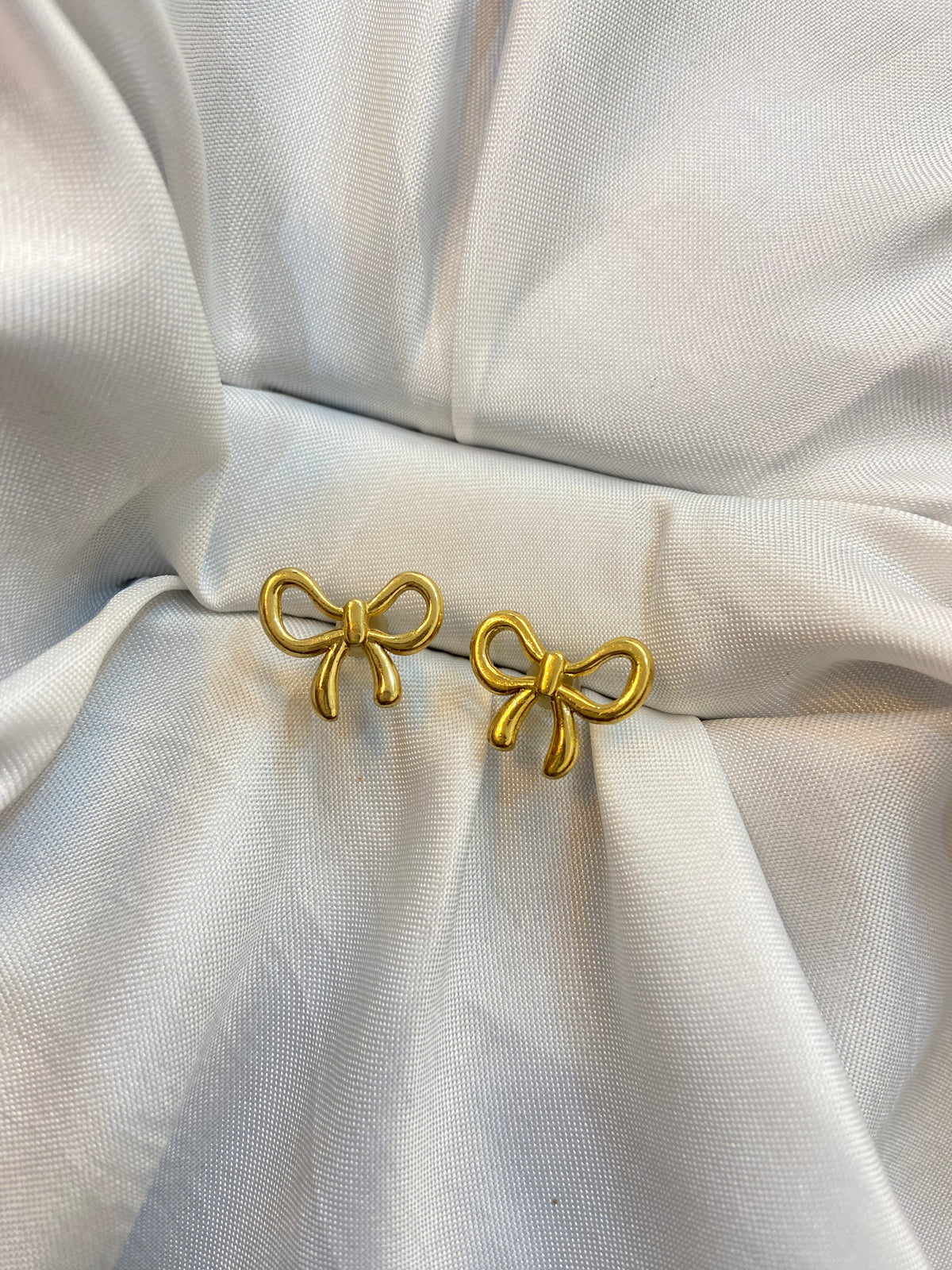 Ribbon Earing