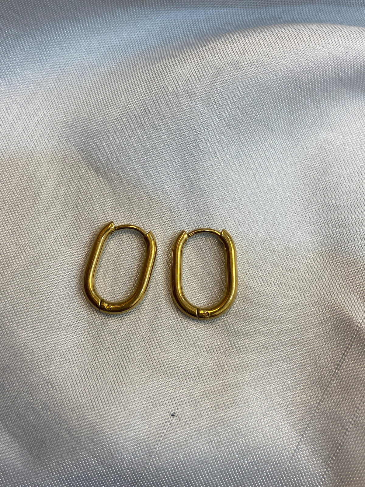 Small Hoop Earing