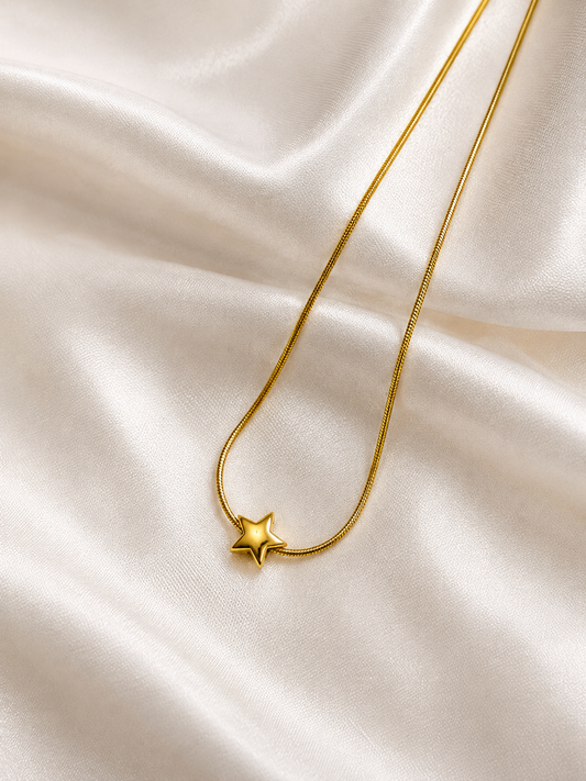 Puff Star Pendant Snake Chain Necklace