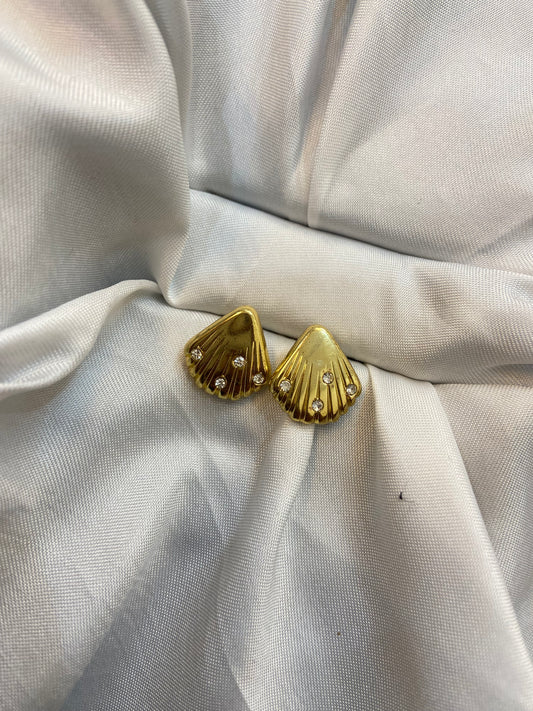 Shell Earing