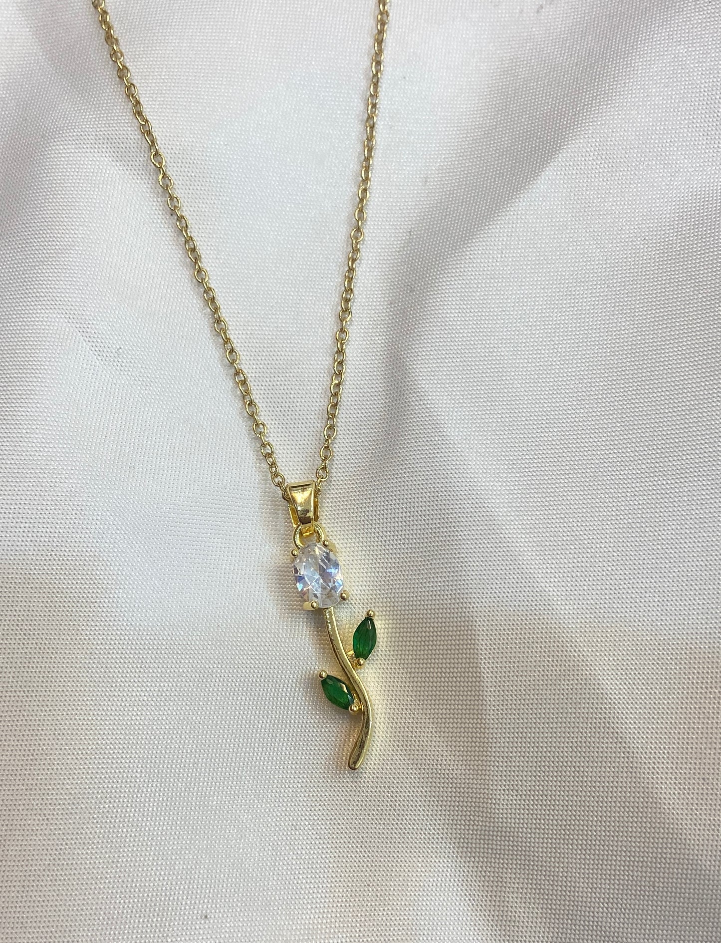 Green Leaf Crystal Pendant Necklace